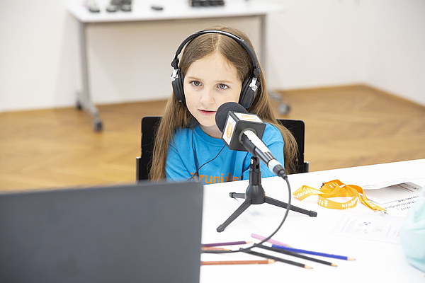 Jetzt anmelden: NDU lädt zur KinderuniKunst