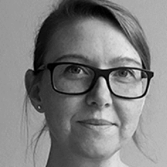 Portrait: Mag.art. Dr. Ruth Neubauer